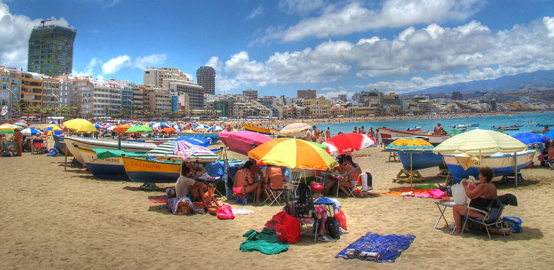 El Ayuntamiento de Las Palmas y Eurocanarias: campaña para cuidar los ojos en verano